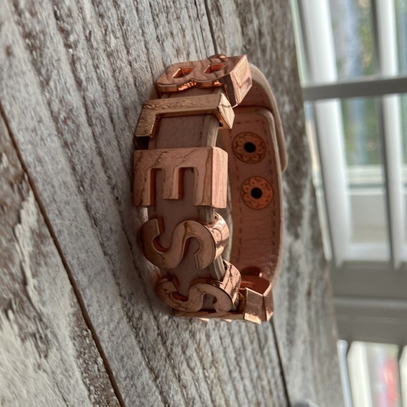 NWOT- BCBGeneration leather snap bracelets - Picture 3 of 8